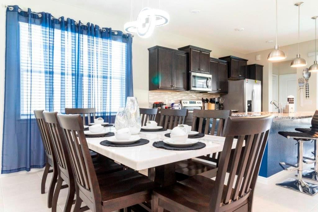 Theme Dream House - Brand New Windsor Resort Four Corners Экстерьер фото